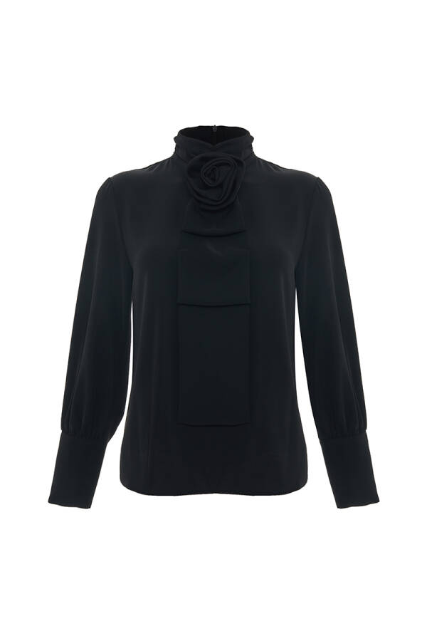 Siyah Gül Broşlu Bluz - Aker