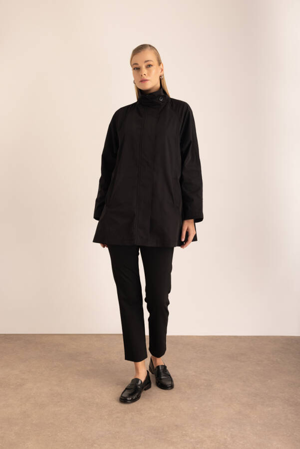 Siyah Hakim Yaka Su İtici Özellikli Kap - 1