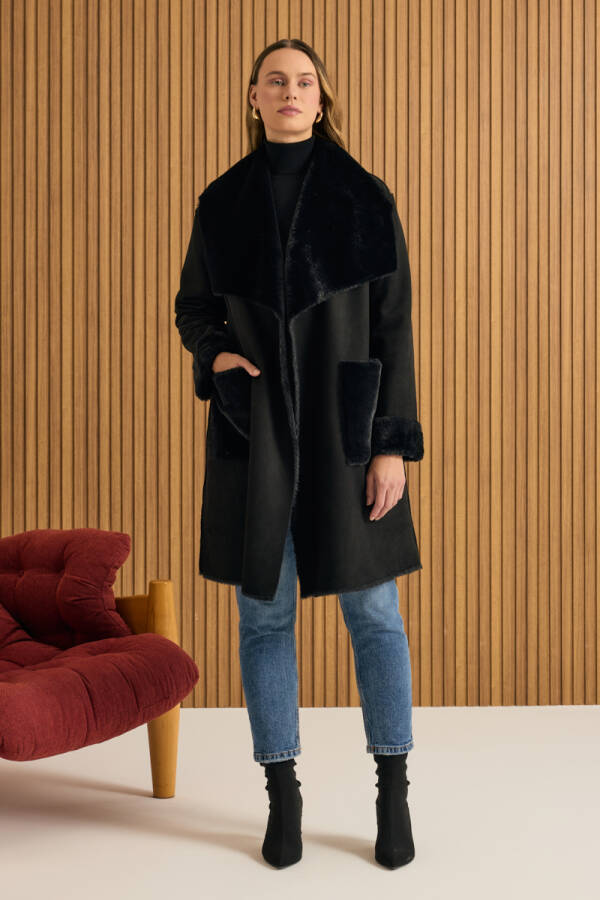 Siyah İçi Kapitone Kürk Mont - 1