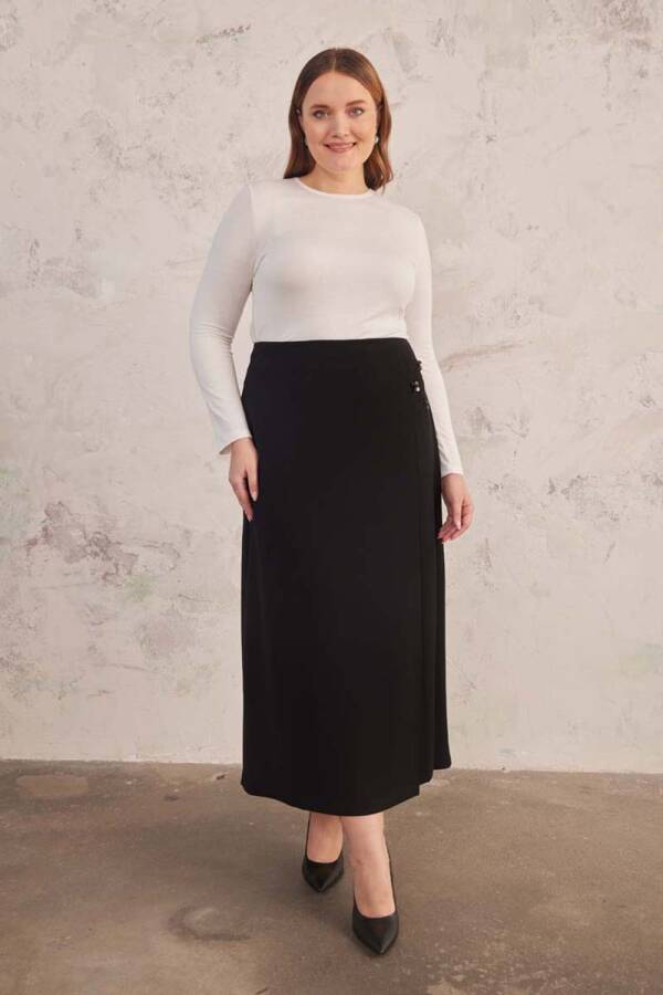 Siyah İşleme Detaylı Etek - 2