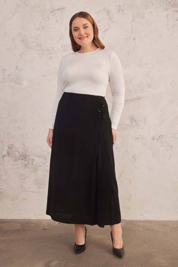Siyah İşleme Detaylı Etek - 5