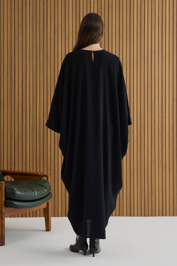 Siyah İşleme Detaylı Yarasa Kol Elbise - 6