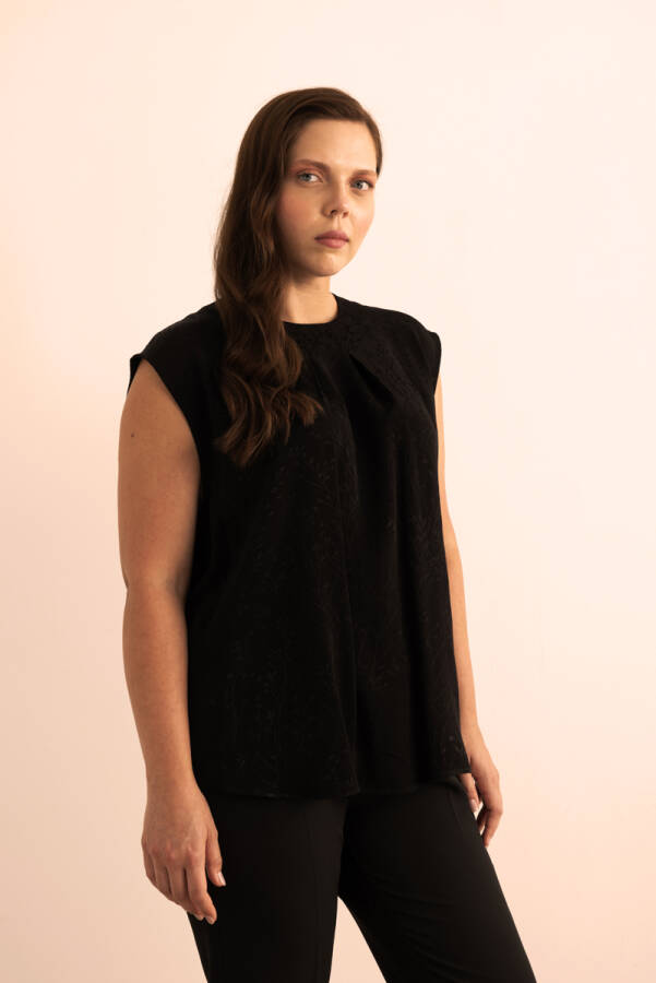 Siyah Jakar Desenli Viscon Kolsuz Bluz - 2