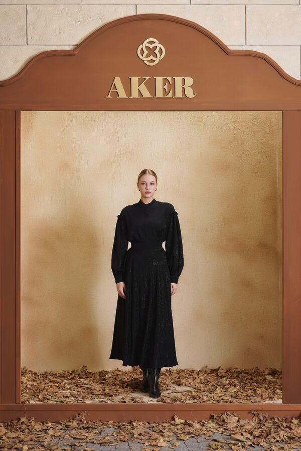 Siyah Jakarlı Kloş Etek - Aker
