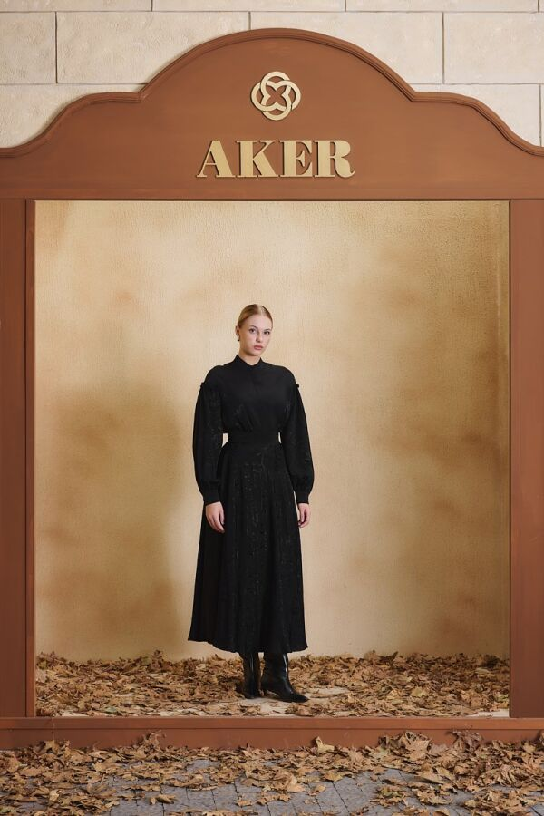 Siyah Jakarlı Kloş Etek - Aker (1)
