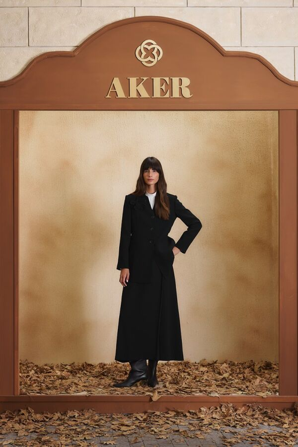 Siyah Kloş Etek - Aker