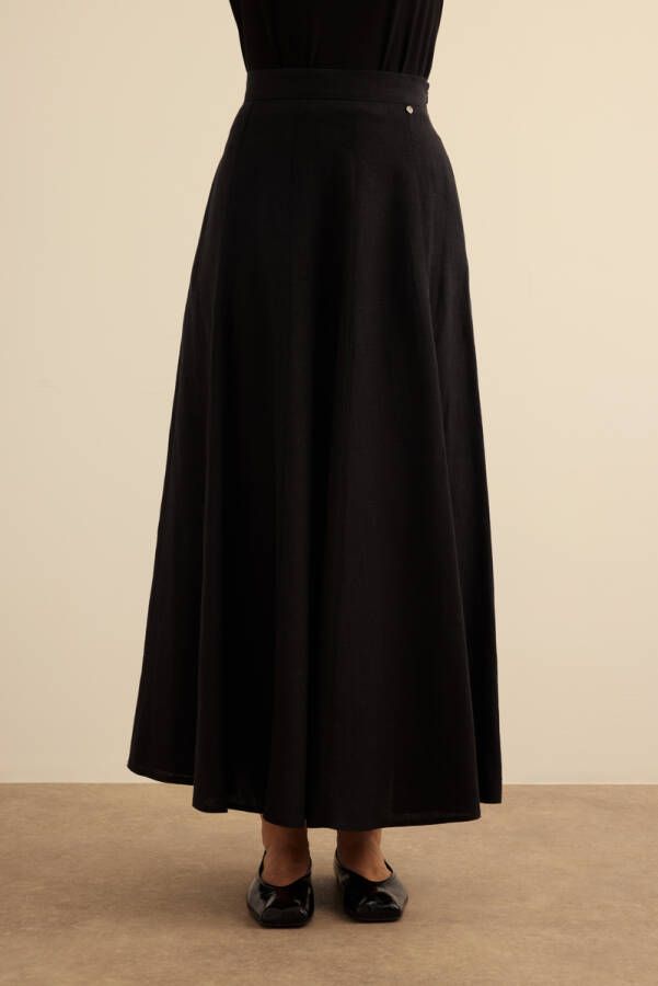 Siyah Kloş Yırtmaçllı Keten Etek - Aker (1)