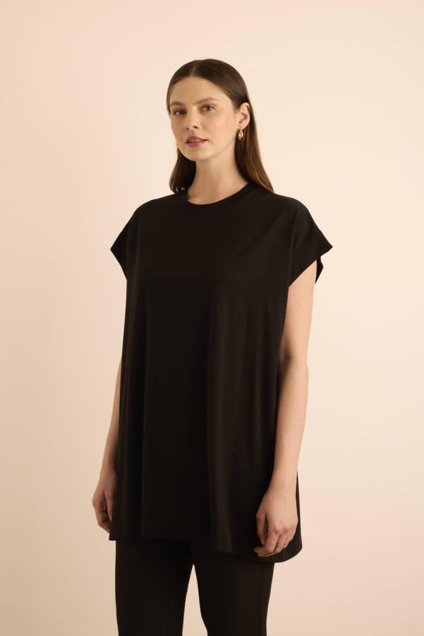 Siyah Kolu Kup Detaylı Örme Kolsuz Bluz - 3