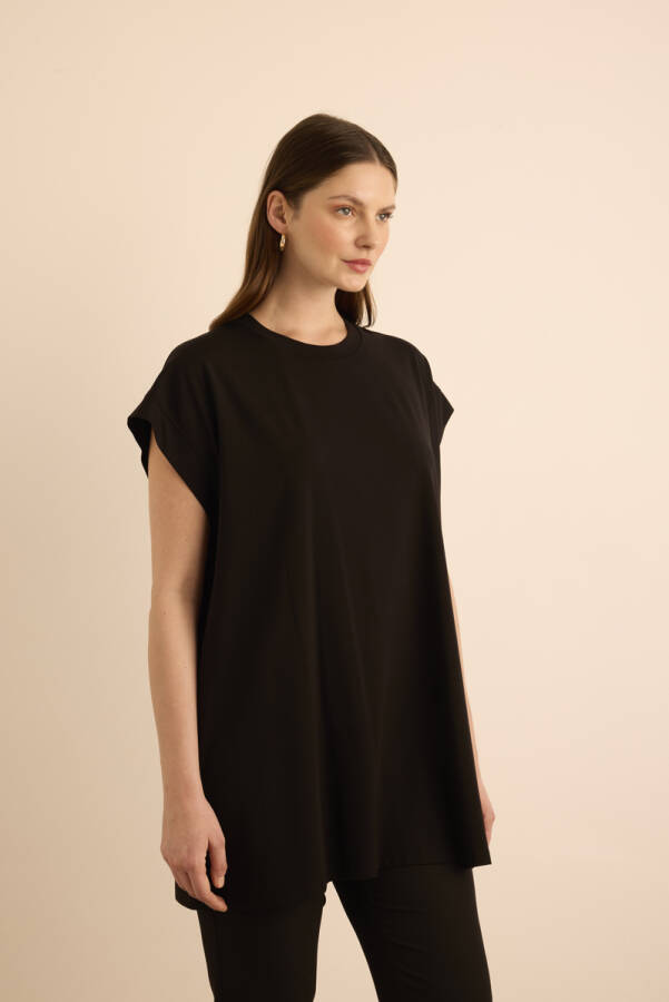 Siyah Kolu Kup Detaylı Örme Kolsuz Bluz - 4