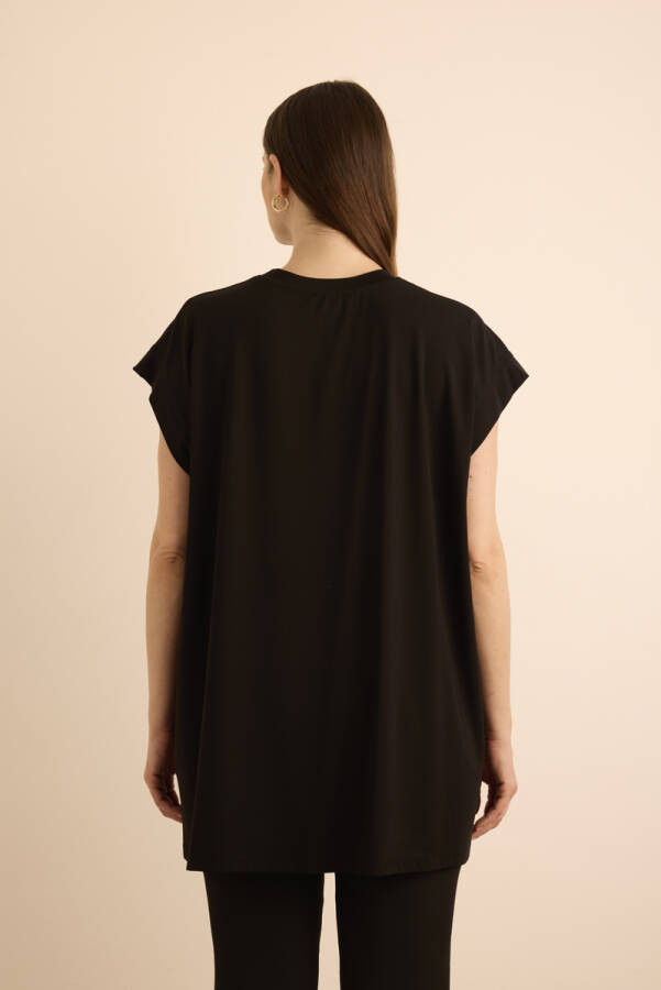 Siyah Kolu Kup Detaylı Örme Kolsuz Bluz - 5