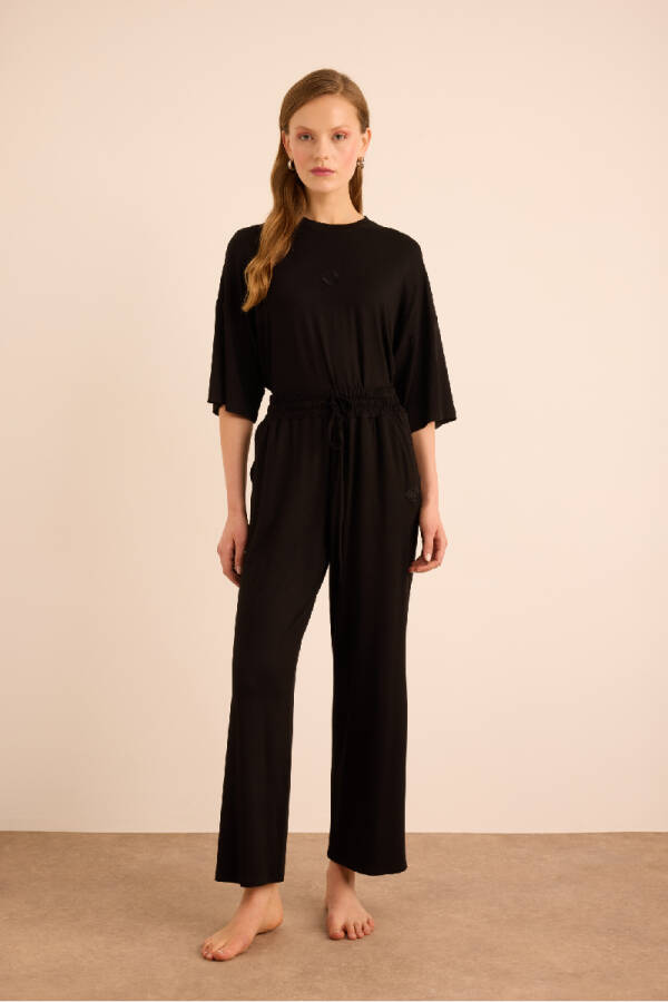 Siyah Koza Nakış Logolu Basic Viscon Örme Eşofman Altı - Aker