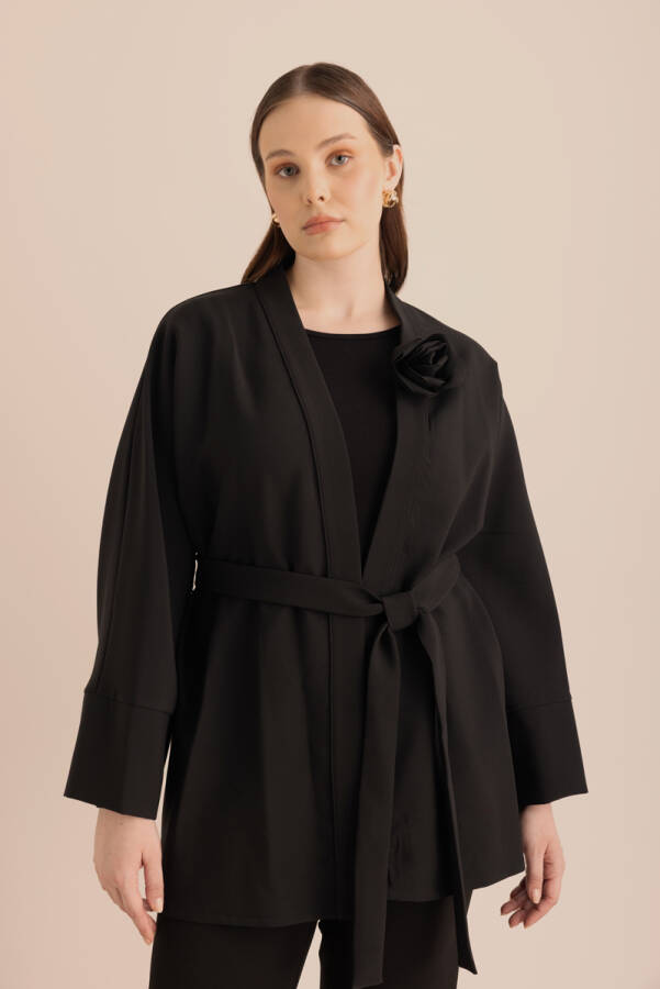 Siyah Kumaş Broşlu Kimono - Aker