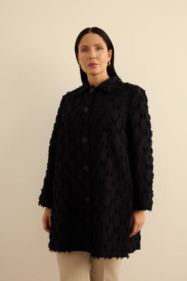 Siyah Kumaşı Püskül Detaylı Kap - Aker