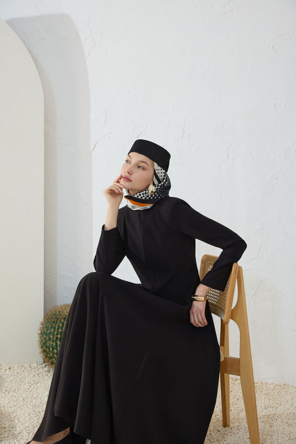 Siyah Kup Detaylı Elbise - 3