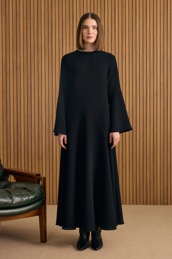 Siyah Kup Detaylı Eteği Godeli Elbise - 3