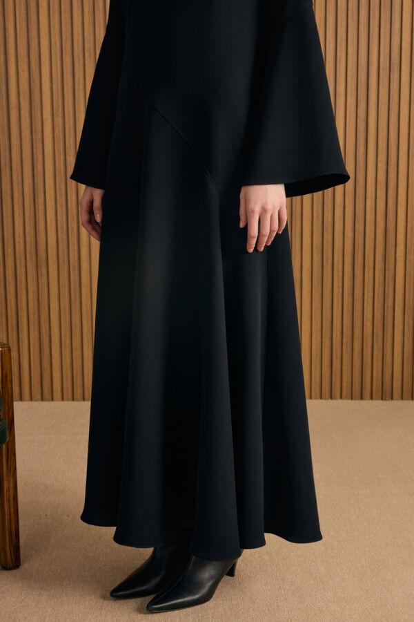 Siyah Kup Detaylı Eteği Godeli Elbise - 6