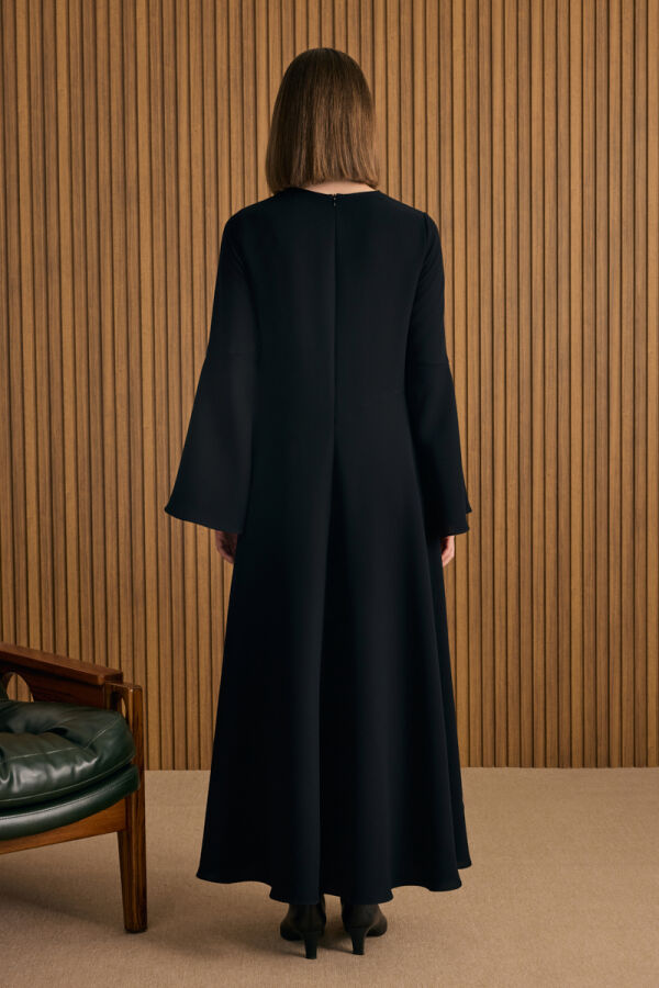 Siyah Kup Detaylı Eteği Godeli Elbise - 7