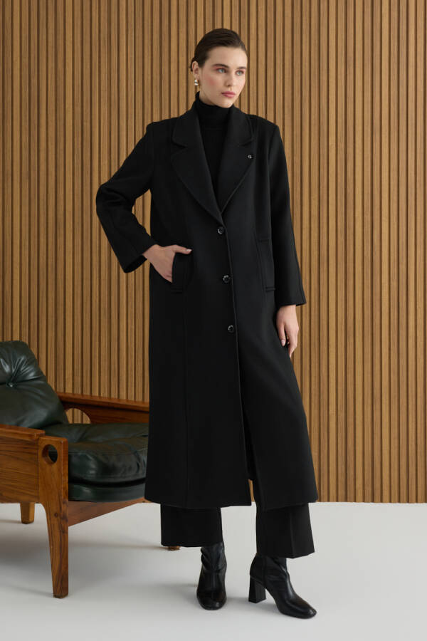 Siyah Kup Detaylı Kaban - 3