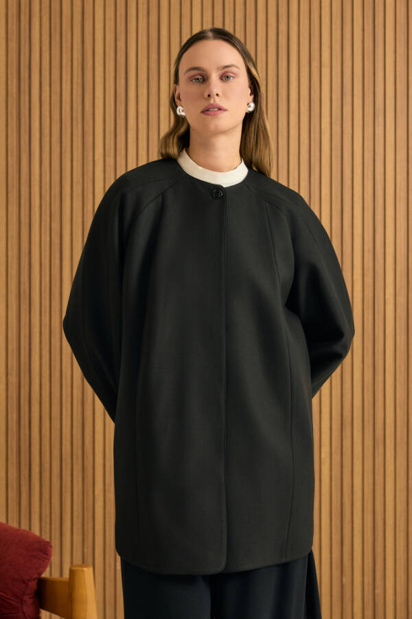 Siyah Kup Detaylı Kap - Aker (1)