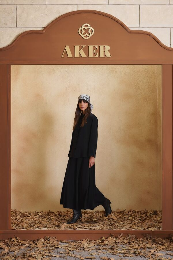 Siyah Kup Detaylı Kloş Etek - Aker (1)