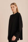 Siyah Kup Detaylı Sweatshirt 