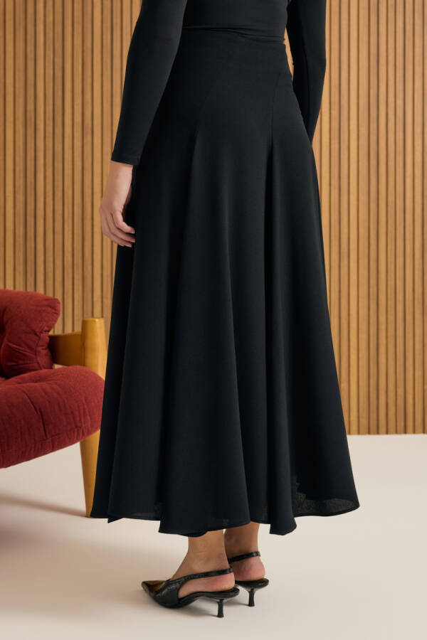 Siyah Kuplu Crep Kloş Etek - 6