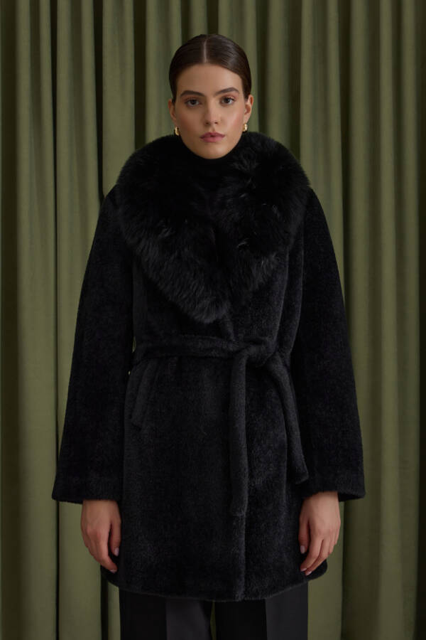 Siyah Kürk - Aker (1)