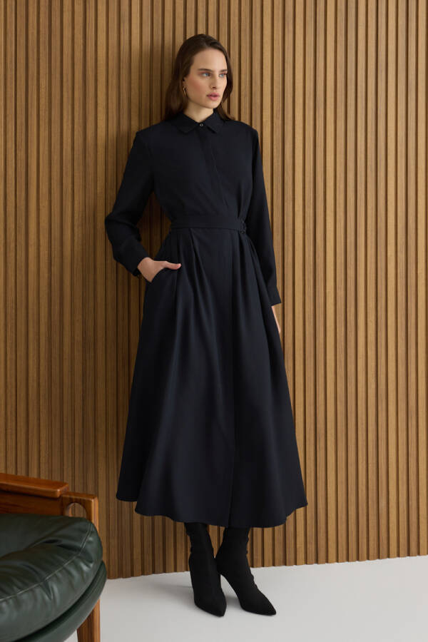 Siyah Metal Tokalı Modal Elbise - 1