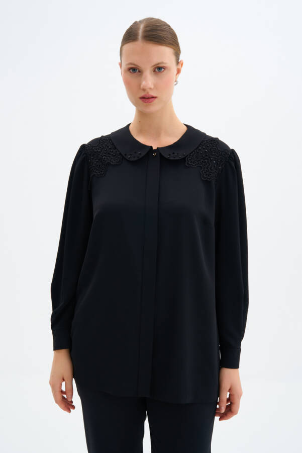 Siyah Nakış Ve İşleme Detaylı Bluz - Aker