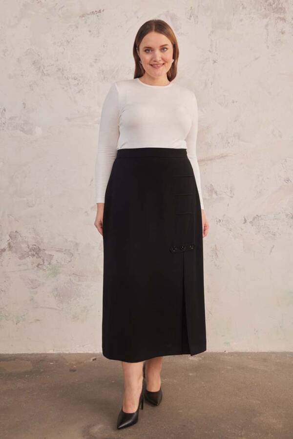 Siyah Nervür Ve İşleme Detaylı Etek - 2