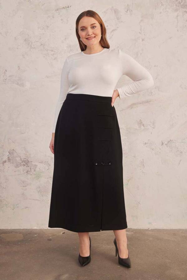 Siyah Nervür Ve İşleme Detaylı Etek - 3