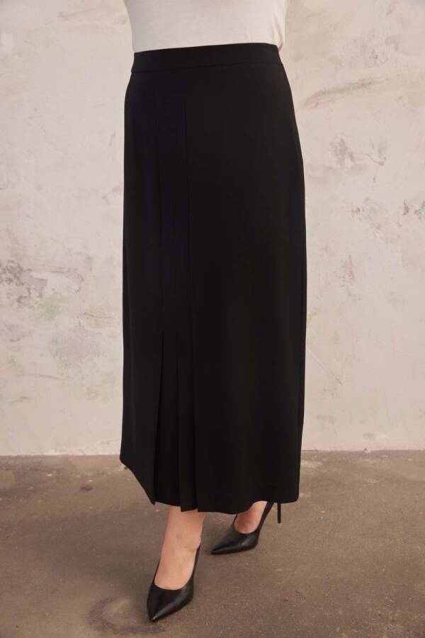 Siyah Ön Ortası Çift Pile Detaylı Etek - 6