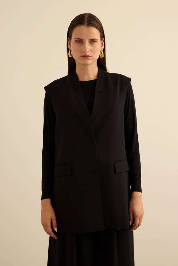 Siyah Önden Çıtçıtlı Dokuma Yelek - Aker (1)