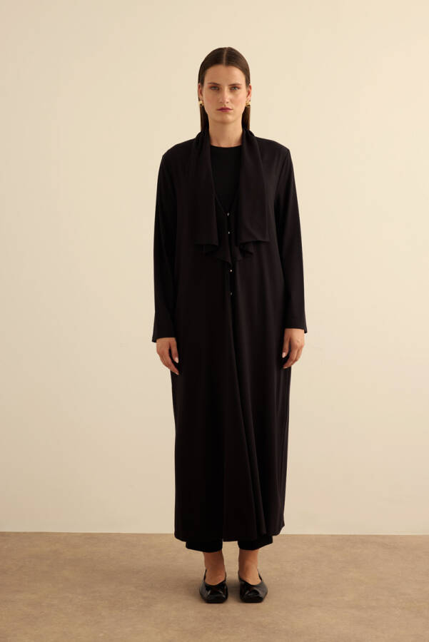 Siyah Önden Düğmeli Yakası Geri Dönüşlü Örme Hırka - 4