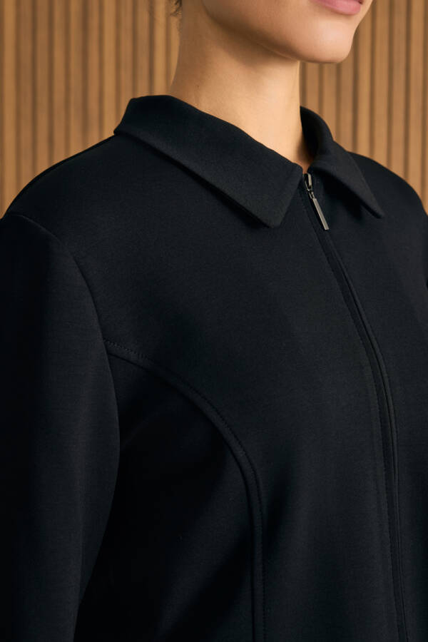 Siyah Önden Fermuarlı Kısa Örme Ceket - 3