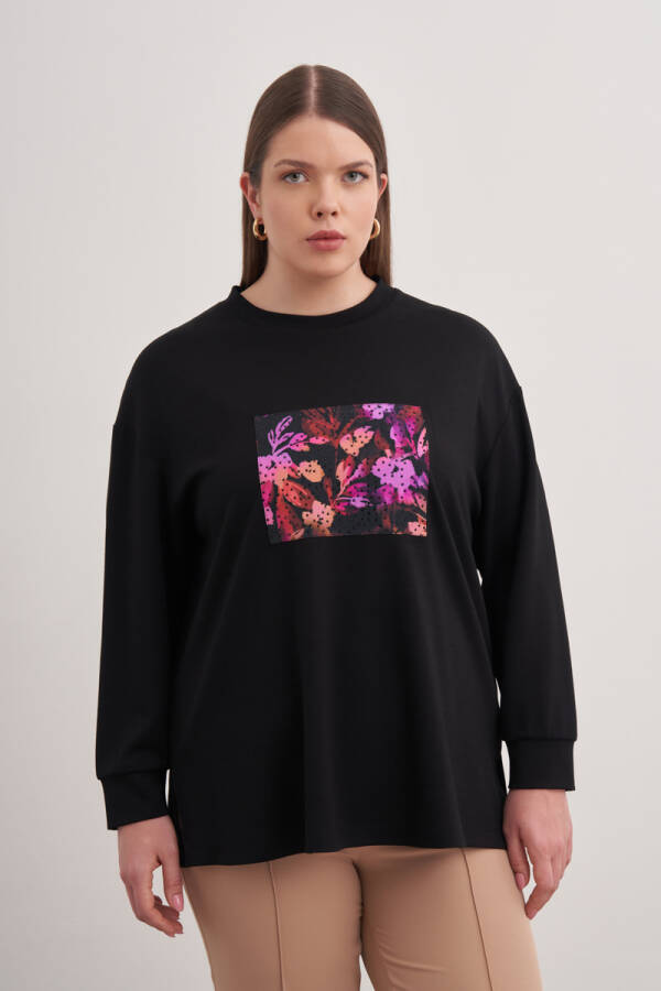 Siyah Önü Aplike Taş Baskılı Sweatshirt - 4