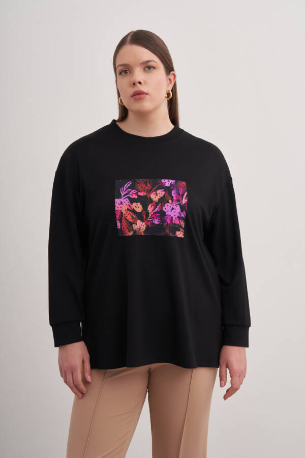 Siyah Önü Aplike Taş Baskılı Sweatshirt - 5