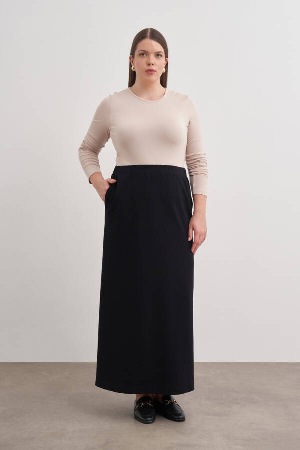 Siyah Örme Uzun Etek - Aker