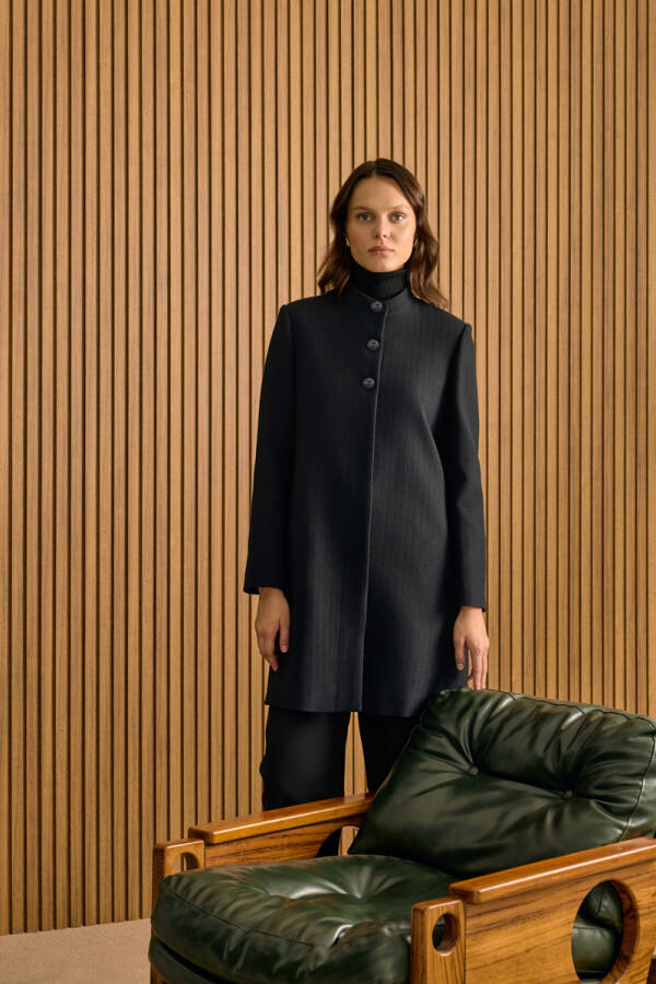 Siyah Özel Dokulu Kumaş Kap - Aker