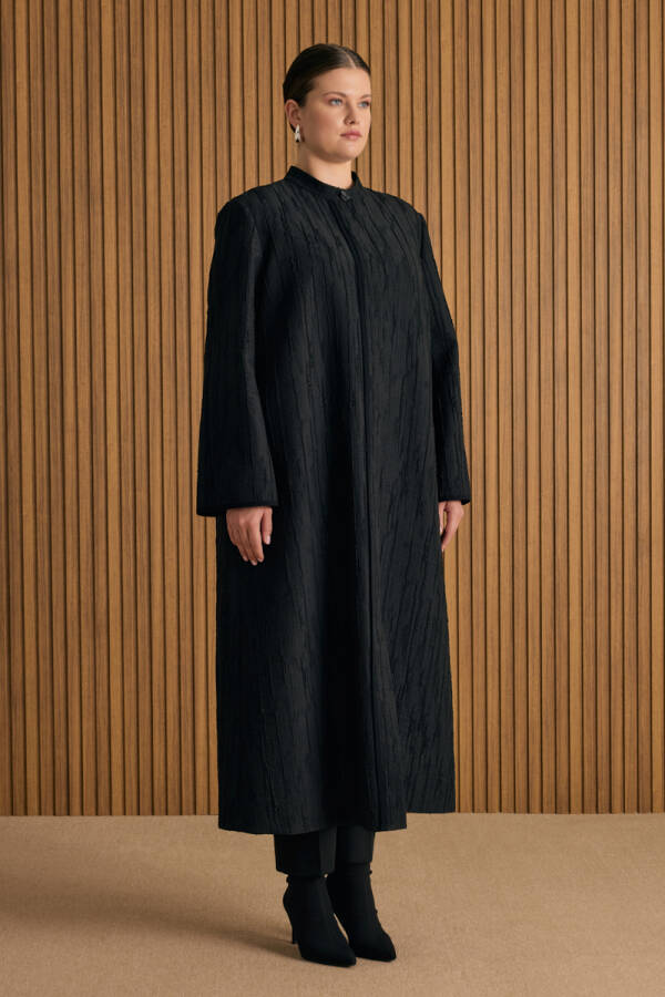Siyah Özel Dokulu Kumaş Pardösü - 3
