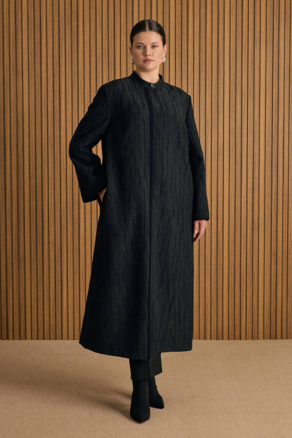 Siyah Özel Dokulu Kumaş Pardösü - Aker