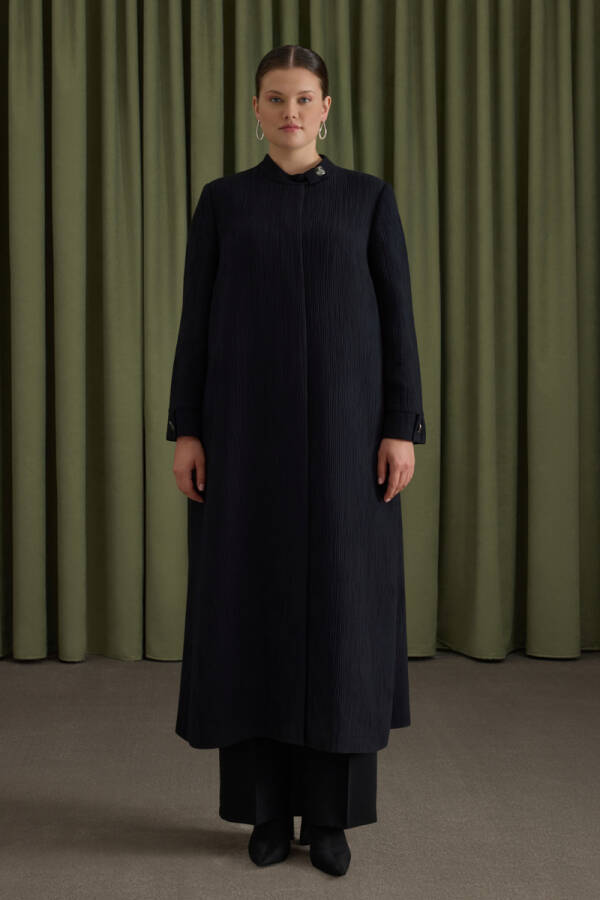 Siyah Özel Dokulu Kumaş Pardösü - 2