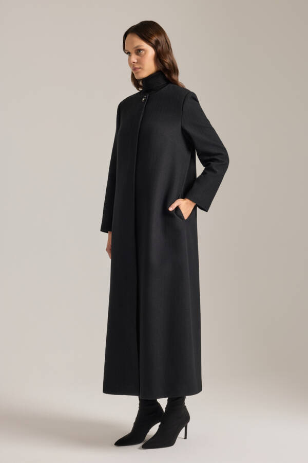 Siyah Özel Dokulu Kumaş Pardösü - 4