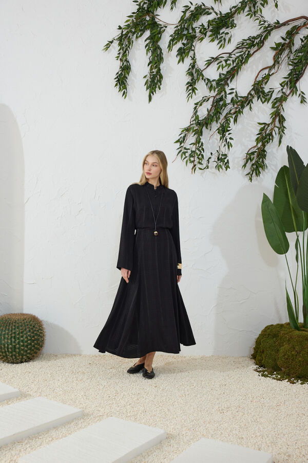 Siyah Parçalı Jakarlı Etek - 1