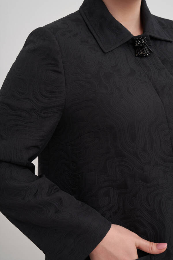 Siyah Patı İşleme Detaylı Cepli Kap - 3