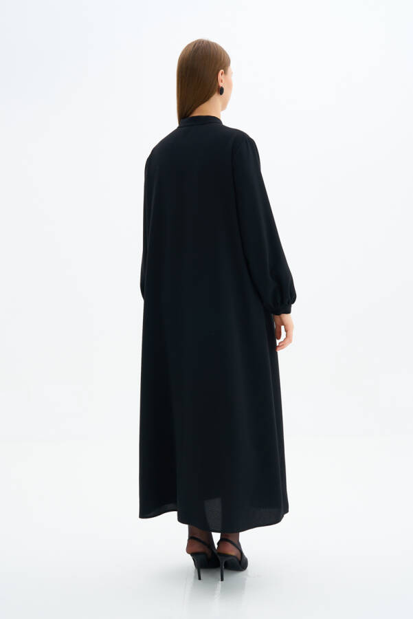 Siyah Patı İşleme Detaylı Elbise - 5