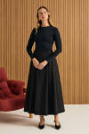 Siyah Pileli Kloş Dokuma Etek 