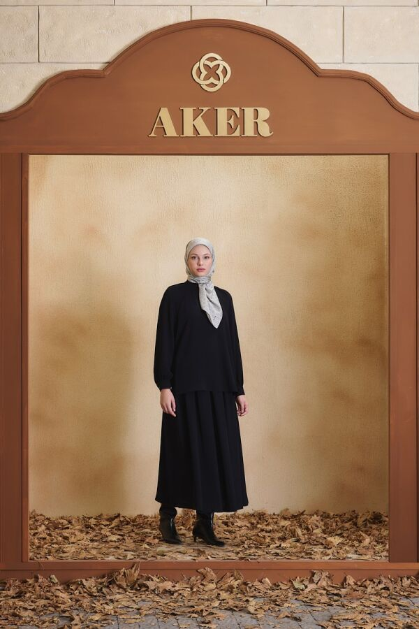 Siyah Pili Detaylı Bluz - Aker