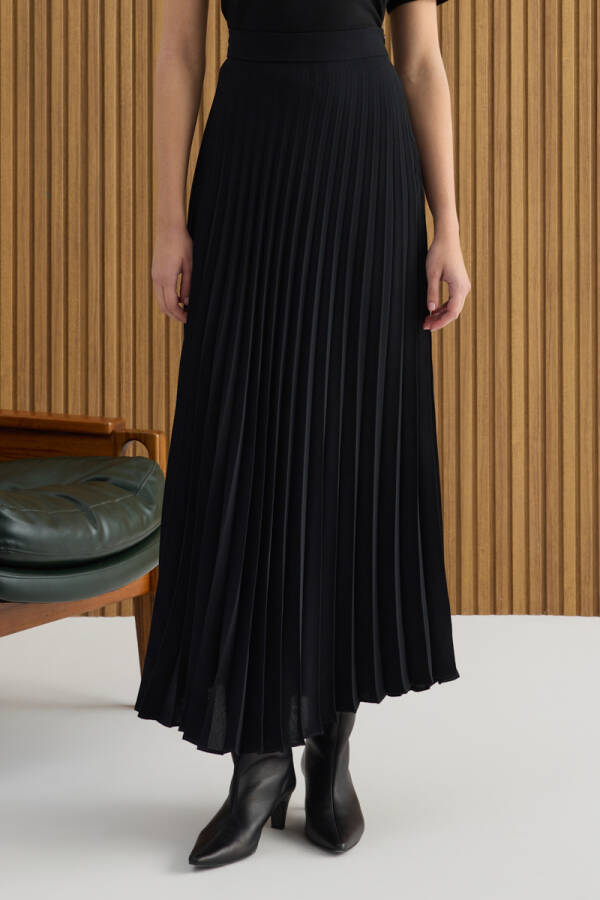 Siyah Pilise Etek - 3