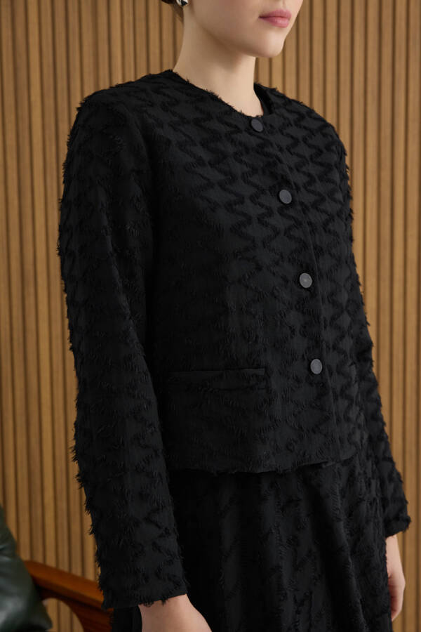Siyah Püskül Yüzeyli Viscon Kısa Ceket - 5